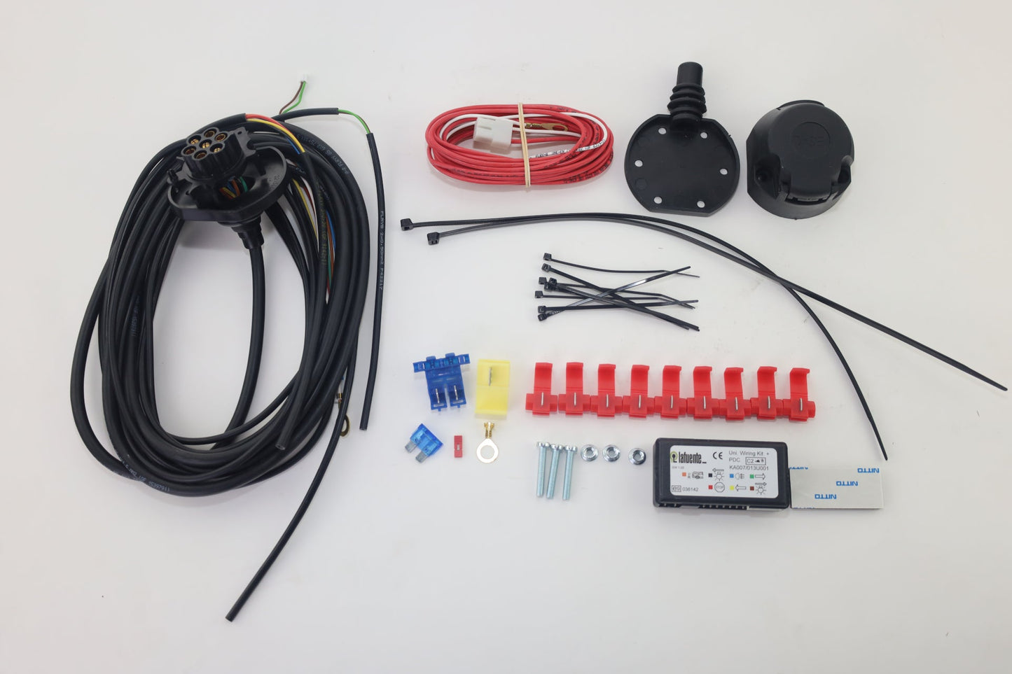 Anhängerkupplung Spezifischer Elektrosatz 7-polig KD070002